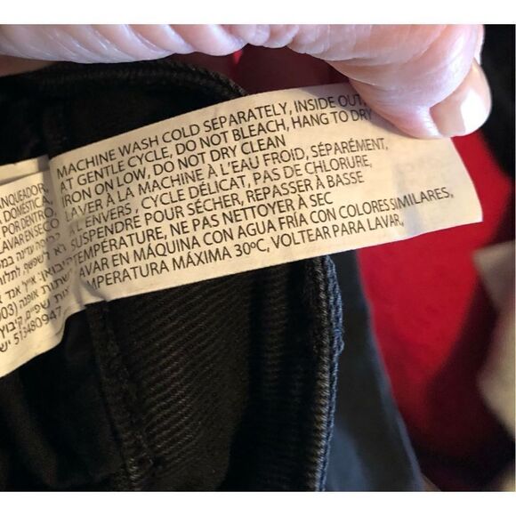 BLACK TAPE - NWT - L Sz 28 Slim-Fit Mom Jean Shorts in Black Wash. So cute! - Picture 13 of 14